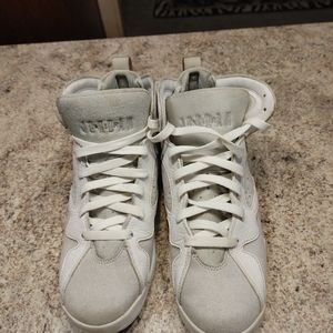 Nike Air Jordan's size 7Y